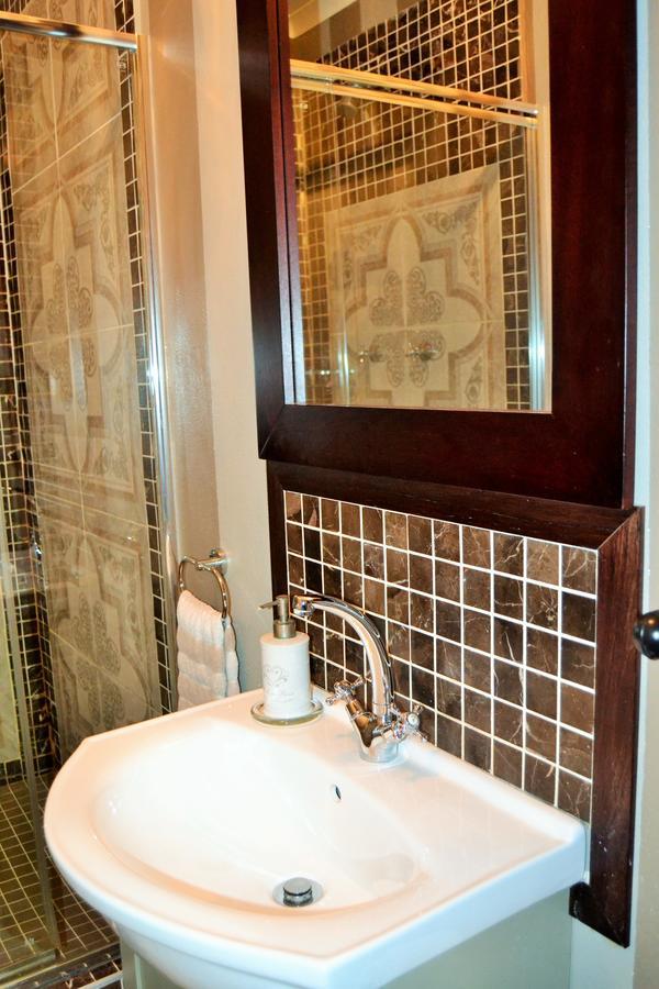 Versailles Self-Catering Wellington Exteriör bild